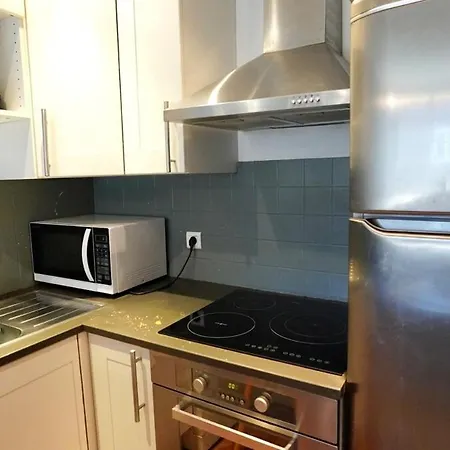11 Chic Sunny Flat At Montorgeuil *